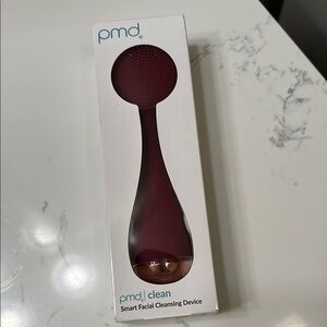 PMD Clean Smart Facial Cleansing Device - Burgundy